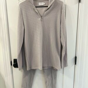 Topman men’s Soft Gray quarter zip sweat set